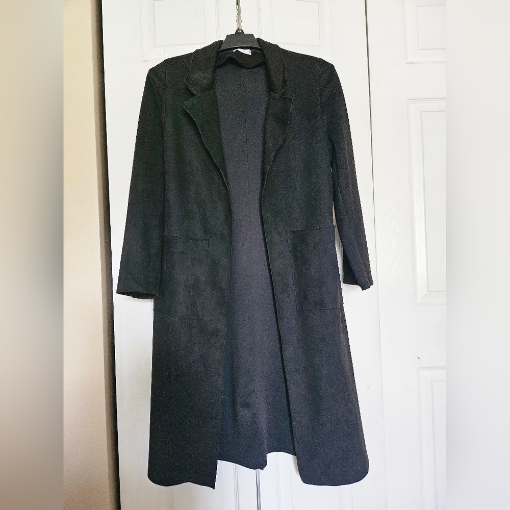 Black Coat from Free Spirit Hecho en Colombia